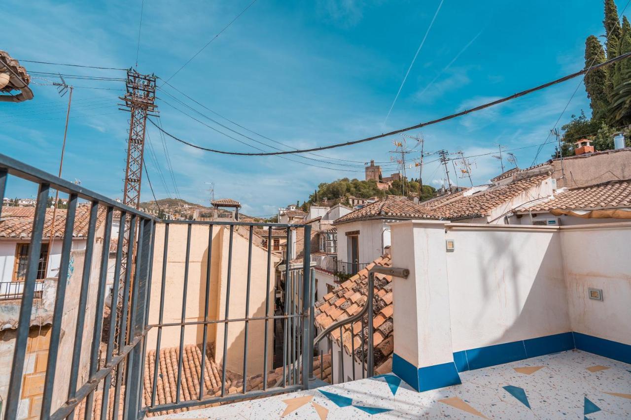 Qh Eme Suites Granada Exterior foto